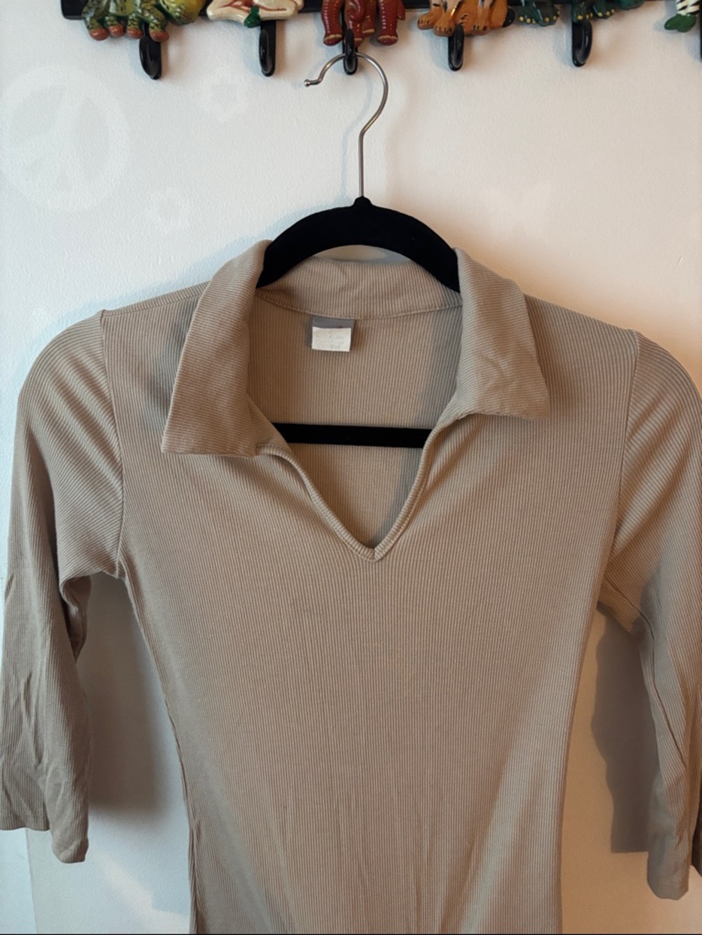 Vintage Collared Three-Quarters Sleeve Ribbed Top